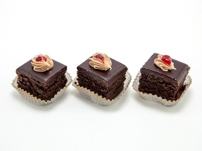 Mini Chocolate Raspberry/Ganache Tortes